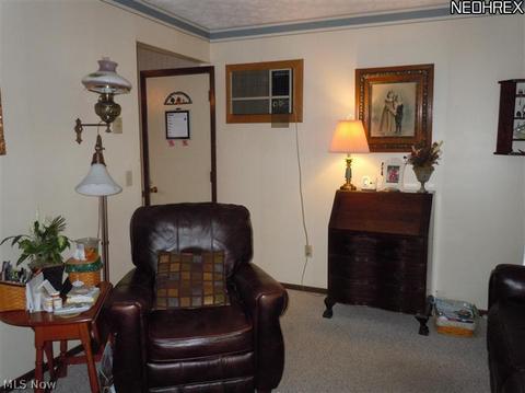 124 Nebraska Ave, Elyria, OH 44035 photo 2