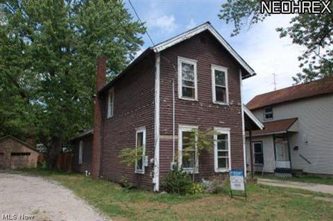 1311 Prospect Rd W, Ashtabula, OH 44004 photo 1