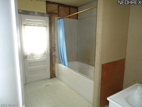 230 Denison Ave, Elyria, OH 44035 photo 7