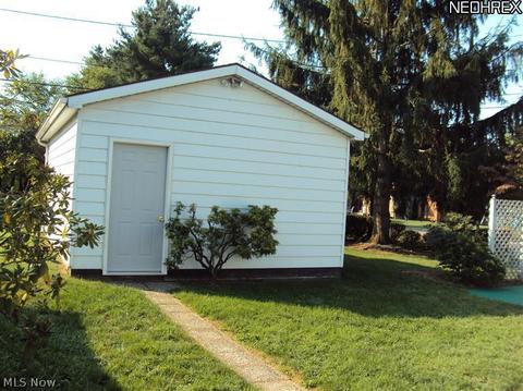 505 Lenora St, Dover, OH 44622 photo 12