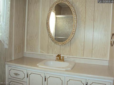 505 Lenora St, Dover, OH 44622 photo 9