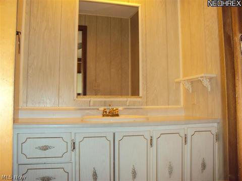 505 Lenora St, Dover, OH 44622 photo 8