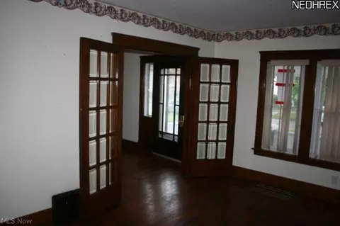 1814 E 33, Lorain, OH 44055 photo 3