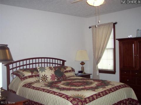 124 Barrington Ct, Elyria, OH 44035 photo 9