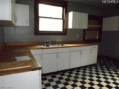 1517 West Ave, Elyria, OH 44035 photo 8