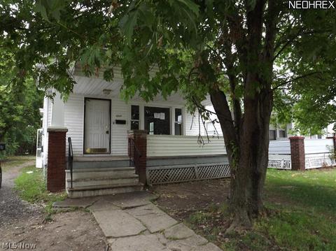 1517 West Ave, Elyria, OH 44035 photo 1