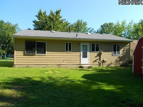 9870 Belden Dr, Windham, OH 44288 photo 3