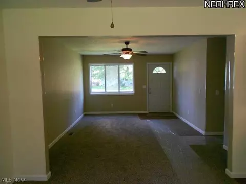 9870 Belden Dr, Windham, OH 44288 photo 8