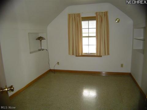 29953 Elgin Rd, Wickliffe, OH 44092 photo 18