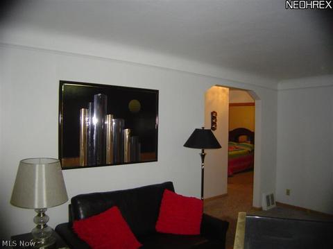 29953 Elgin Rd, Wickliffe, OH 44092 photo 7