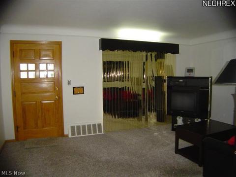 29953 Elgin Rd, Wickliffe, OH 44092 photo 4