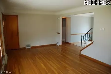 363 E 307th St, Willowick, OH 44095 photo 4