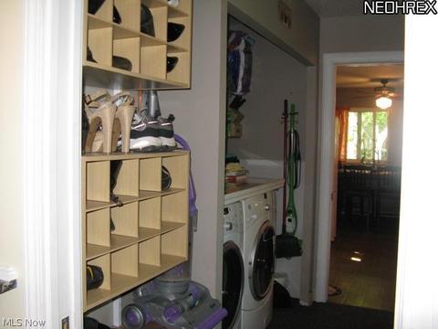 409 Pecan Dr, Berea, OH 44017 photo 8