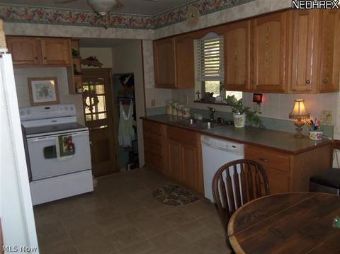 32841 Baldwin Ave, Solon, OH 44139 photo 6