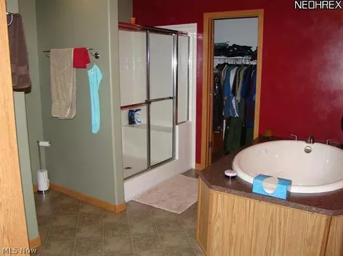 294 Bates Rd, Madison, OH 44057 photo 4