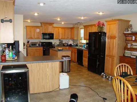 294 Bates Rd, Madison, OH 44057 photo 3