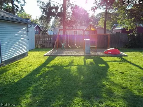 4020 Risher Rd, Youngstown, OH 44511 photo 8