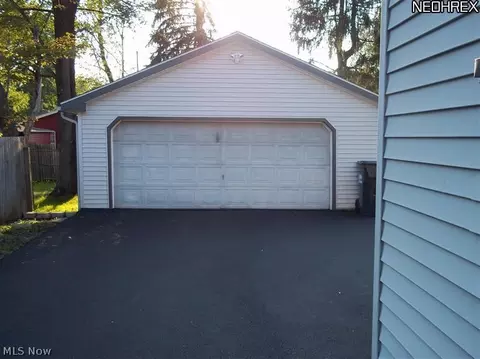 4020 Risher Rd, Youngstown, OH 44511 photo 7