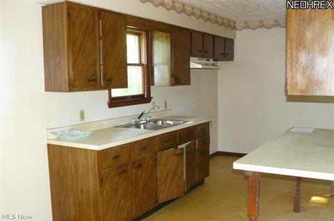 3168 Ninety Rd, Ashtabula, OH 44004 photo 2