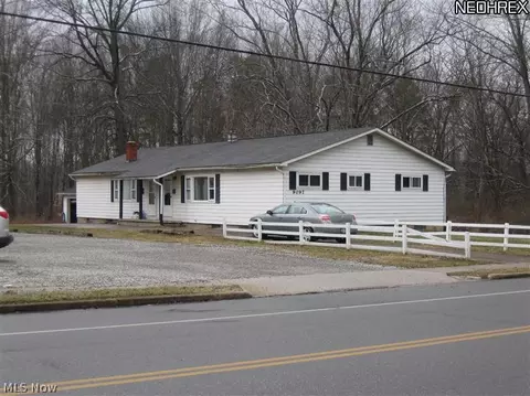 9097 N Main St, Windham, OH 44288 photo 1