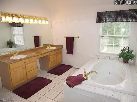5655 Saddle Ln, Solon, OH 44139 photo 12