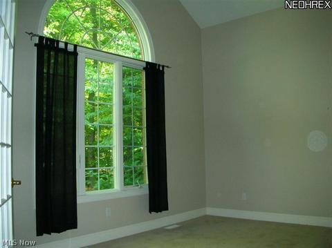 365 Brookside Cir, Aurora, OH 44202 photo 8