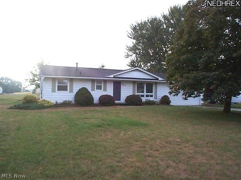 106 Wayne Ave, Creston, OH 44217 photo 1