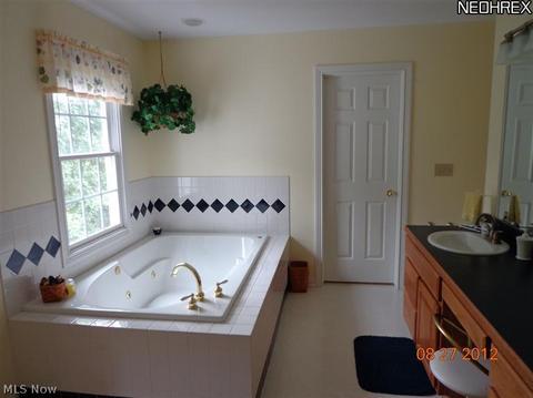 4792 Young Rd, Stow, OH 44224 photo 15