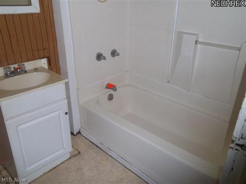 304 W Line St, Minerva, OH 44657 photo 24