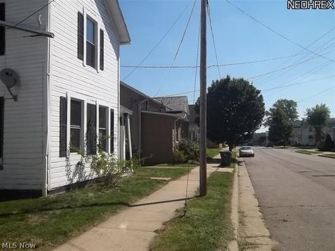 304 W Line St, Minerva, OH 44657 photo 15