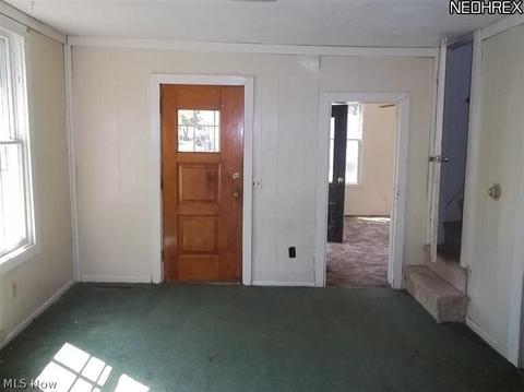 304 W Line St, Minerva, OH 44657 photo 10