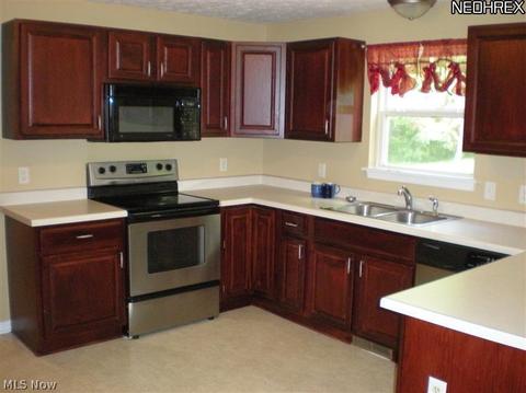 247 Ruby Ln, Streetsboro, OH 44241 photo 4