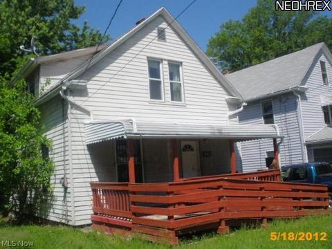 852 Sumner St, Akron, OH 44311 photo 1