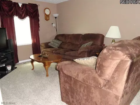 1773 Meadows Rd, Madison, OH 44057 photo 4
