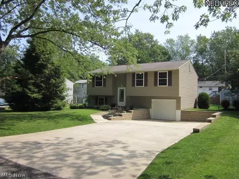 1773 Meadows Rd, Madison, OH 44057 photo 2