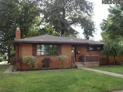 118 Hemlock St, Dover, OH 44622 photo 1