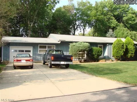 8775 Bernard Dr, Mentor, OH 44060 photo 1