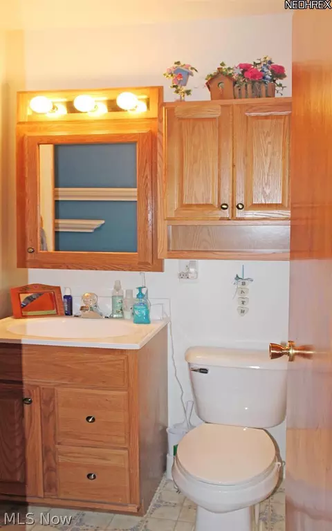 811 Lakeview Dr, Dover, OH 44622 photo 10