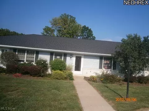 313 Willow Dr, Huron, OH 44839 photo 1