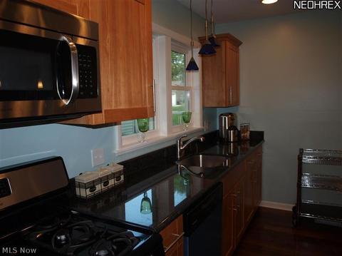 4798 Forest Rd, Mentor, OH 44060 photo 9
