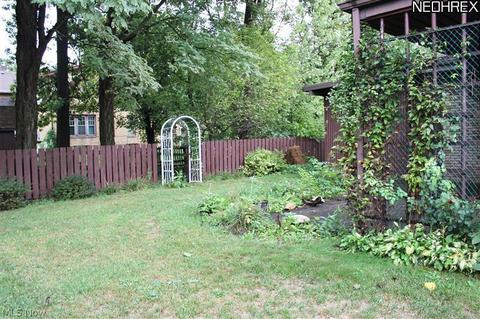 1601 Dover Ave, Dover, OH 44622 photo 3