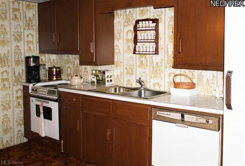 1601 Dover Ave, Dover, OH 44622 photo 21