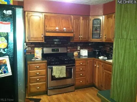 513 8th St, Struthers, OH 44471 photo 5