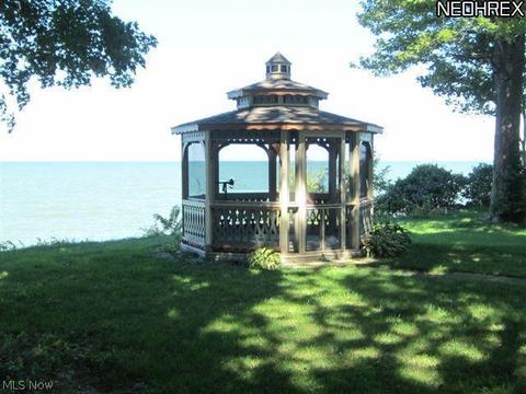 1053 Erie Ave, Lorain, OH 44052 photo 3