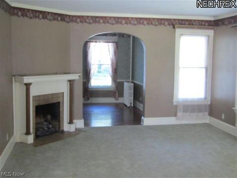 1053 Erie Ave, Lorain, OH 44052 photo 5