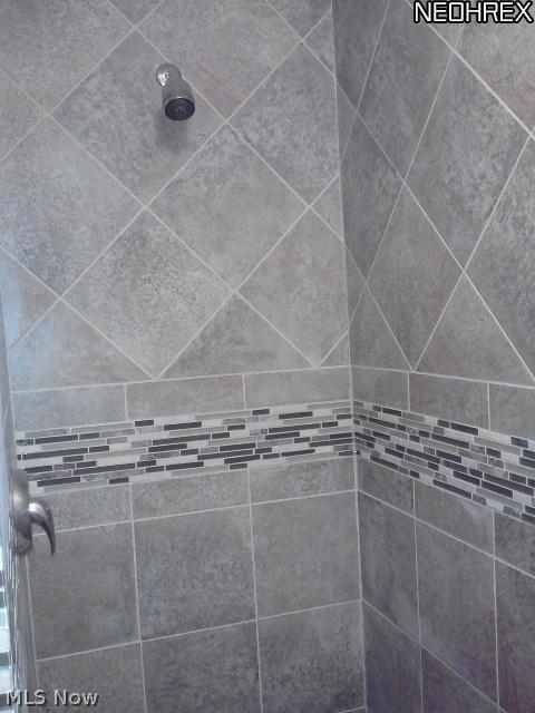4873 Pheasant Dr, Lorain, OH 44053 photo 13