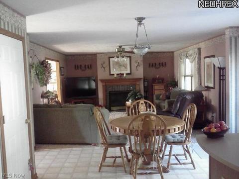 4873 Pheasant Dr, Lorain, OH 44053 photo 7