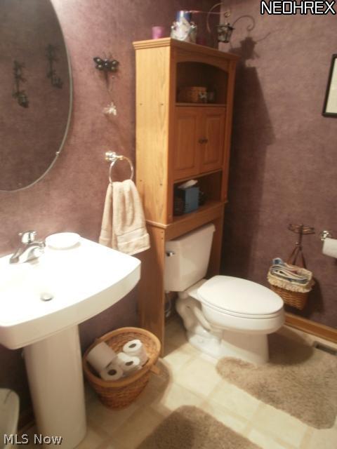4873 Pheasant Dr, Lorain, OH 44053 photo 10