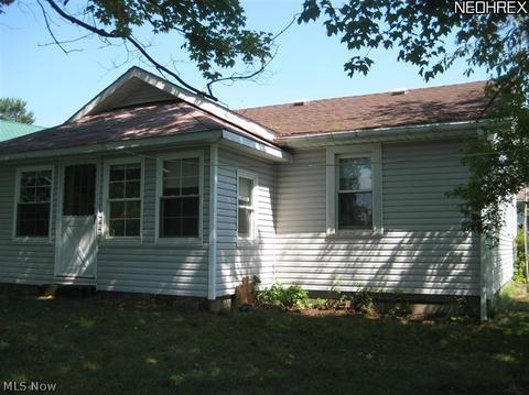 26934 Stanley Dr, Beloit, OH 44609 photo 12
