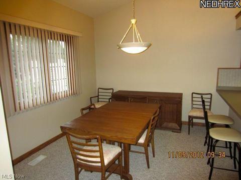 106 Legend Trl, Willowick, OH 44095 photo 12